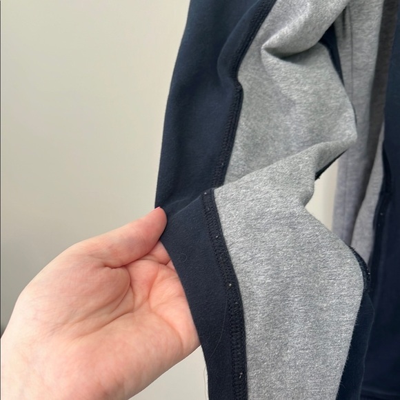 Good Move by Life Is Good Navy and Gray Women's Zip-Up Hoodie Large Semi-Fitted - Picture 5 of 9